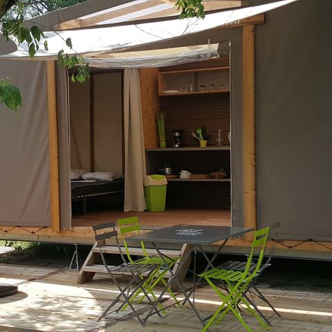 Glamping tent 4 persons - Bungalow Maori Confort 17m² 2 bedrooms - (without sanitary - without water) 2/4 pers