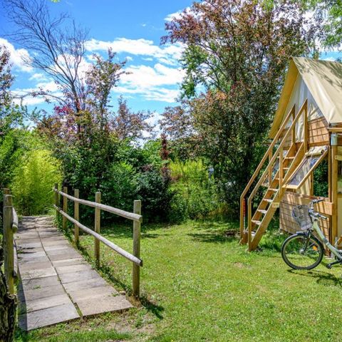 Canvas and wooden tent 2 persons - Bivouac perched Cyclo 8m² 1 room ( without sanitary) 2 pers