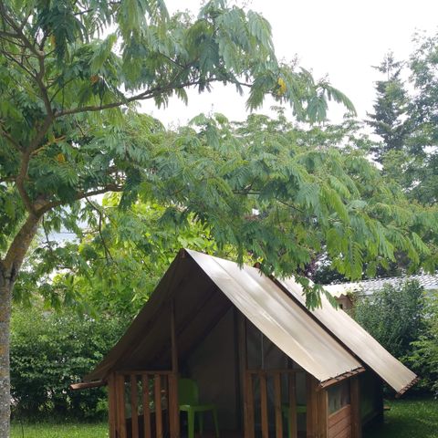 Canvas and wooden tent 2 persons - 1-bedroom Cyclo wood cabin (without sanitary facilities) for 2 people