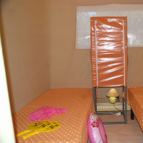 Glamping tent 6 persons - Fitted TENT 20m² 2 bedrooms (without sanitary facilities) 5 people