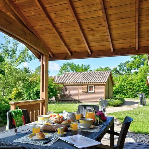 Chalet 5 persons - Chalet Premium 35m² 2 bedrooms + covered terrace + air conditioning + TV + LV 5 pers