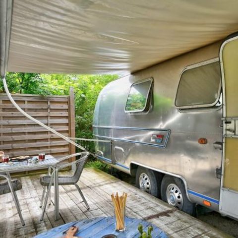 Caravan 2 persons - American Airstream caravan with private spa on covered terrace for 2 people
