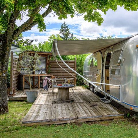 Caravan 2 persons - American Airstream caravan with private spa on covered terrace for 2 people