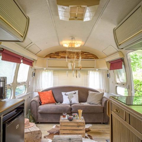 Caravan 2 persons - American Airstream caravan with private spa on covered terrace for 2 people