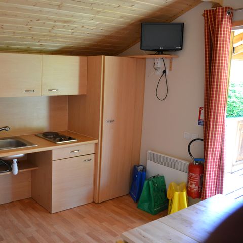 Chalet 4 persons - Chalet PMR Confort 35m² 2 bedrooms + covered terrace + TV + air conditioning 4 people
