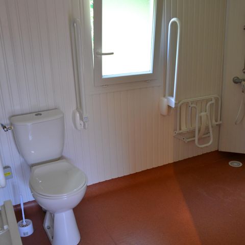 Chalet 4 persons - Chalet PMR Confort 35m² 2 bedrooms + covered terrace + TV + air conditioning 4 people