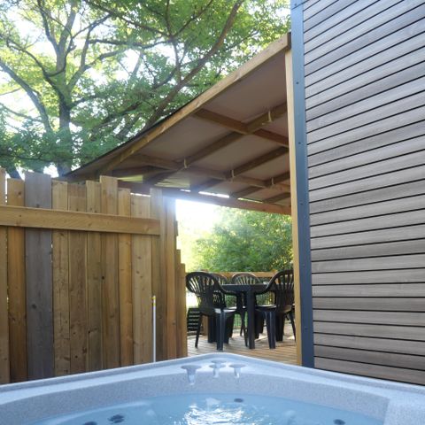 Mobile home 6 persons - COTTAGE Premium SPA private 35m² 3 bedrooms + TV + Dishwasher + air conditioning + plancha + XL terrace