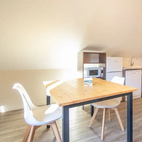 APARTMENT 4 people - 2 rooms for 4 people