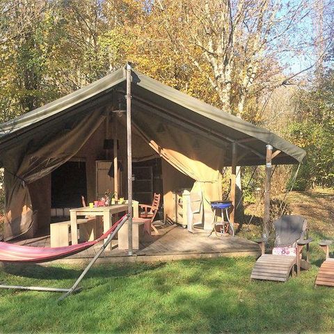 CANVAS AND WOOD TENT 5 people - Lodge Safari 35 m² - 2 bedrooms - 10 m² covered terrace