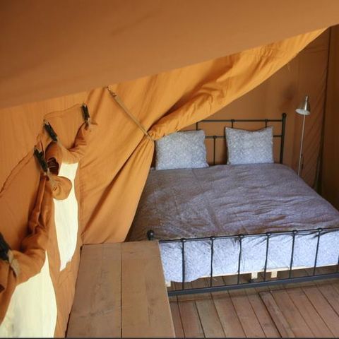 CANVAS AND WOOD TENT 5 people - Lodge Safari 35 m² - 2 bedrooms - 10 m² covered terrace