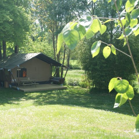 CANVAS AND WOOD TENT 5 people - WOOD TENT (WITHOUT SANITARY FACILITIES)