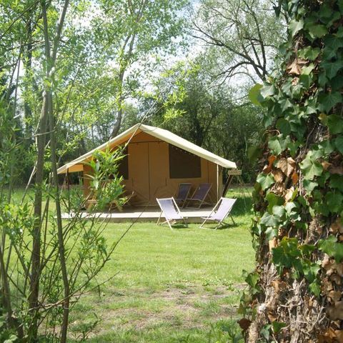 CANVAS AND WOOD TENT 4 people - SAFARI TENT (WITHOUT SANITARY FACILITIES)