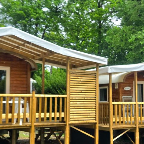 UNUSUAL ACCOMMODATION 4 people - 2-bedroom caravans