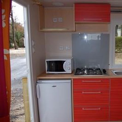 MOBILE HOME 2 people - Standard 18 - 24m² - 1 bedroom - covered terrace + TV* (in French)