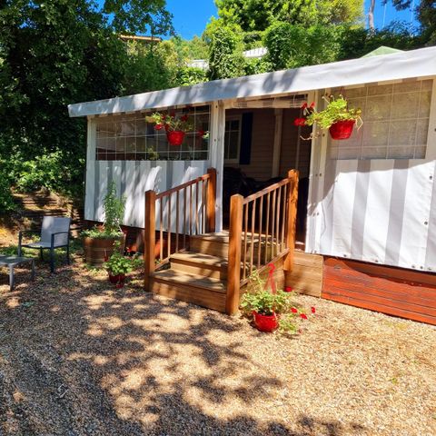 MOBILE HOME 6 people - Premium 22-28m² - 2 bedrooms + TV + Covered terrace & disposable bed linen provided* *)