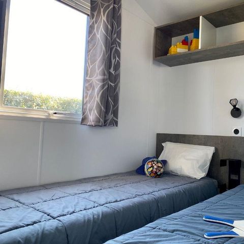 Mobile home 4 persons - MELIFERA