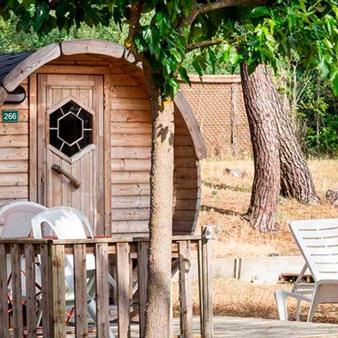 UNUSUAL ACCOMMODATION 2 people - 2017 | 1 bedroom barrel