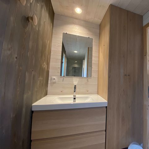 CHALET 4 people - PREMIUM 36m² (2 bedrooms) with a 6m² covered terrace