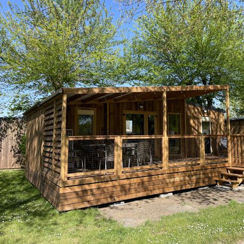 MOBILE HOME 6 people - Premium 56 m² (3 bedrooms) including enclosed semi-covered terrace + Air conditioning + TV + LV + Plancha