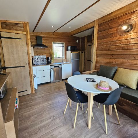 MOBILE HOME 6 people - Premium 56 m² (3 bedrooms) including enclosed semi-covered terrace + Air conditioning + TV + LV + Plancha