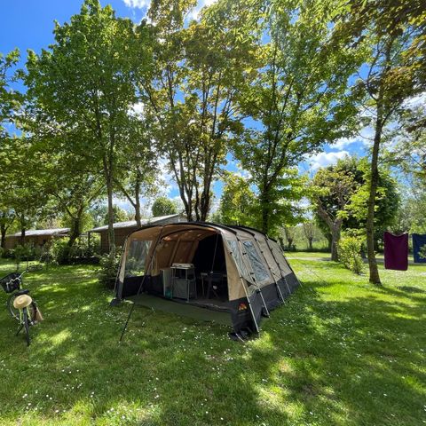 TENT 2 people - Fully equipped tent package