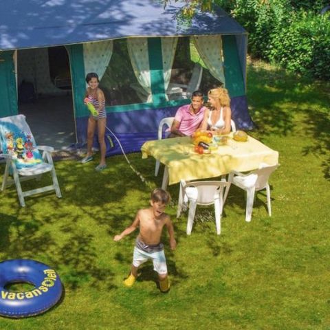 Tent 5 persons - FLEUVE - without sanitary facilities