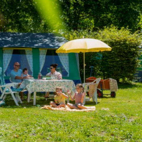 Tent 5 persons - FLEUVE - without sanitary facilities