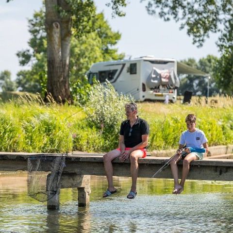 Camping Aux Rives du Soleil - Ain - Image N°3