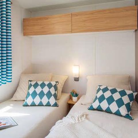 MOBILE HOME 16 people - Tribe 60m² (6 bedrooms) + large shared semi-covered terrace