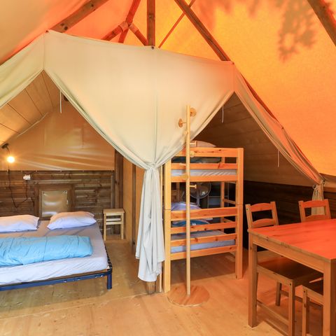 CANVAS AND WOOD TENT 4 people - Standard ecolodge tent 20m² - 2 bedrooms - covered terrace