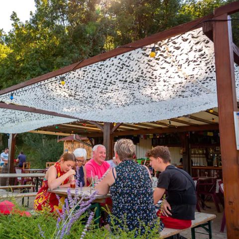 Flower Camping Lac de Saint-Point Lamartine - Saône-et-Loire - Image N°3