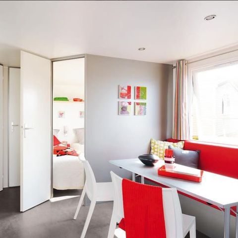 MOBILE HOME 4 people - SMALL - 2 BEDROOMS - 2/4 PERSONS