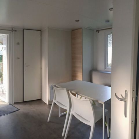 MOBILE HOME 4 people - SMALL - 2 BEDROOMS - 2/4 PERSONS