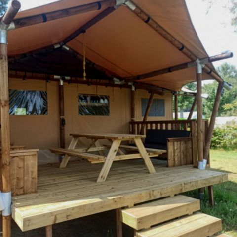 CANVAS AND WOOD TENT 8 people - SAFARI LODGE 7/8 persons