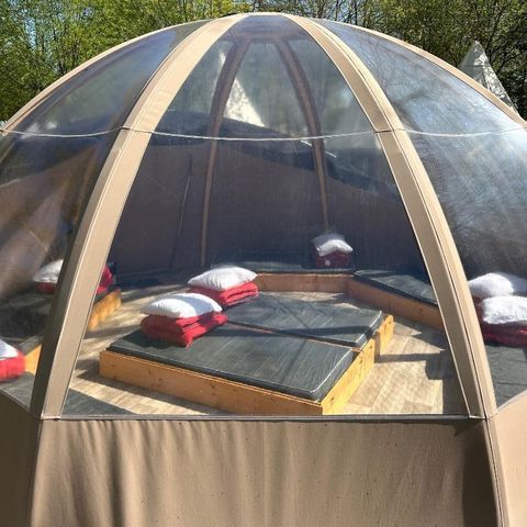UNUSUAL ACCOMMODATION 8 people - Transparent bubble - No sanitary facilities