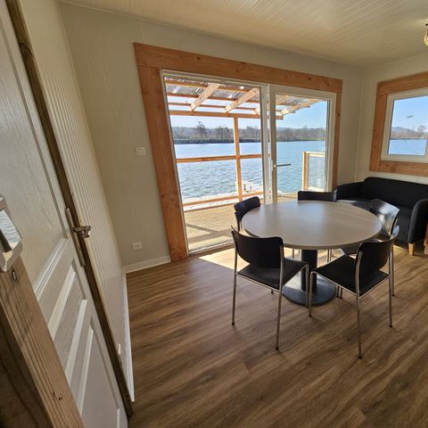 Chalet 5 persons - 2 Bedroom Floating Chalet