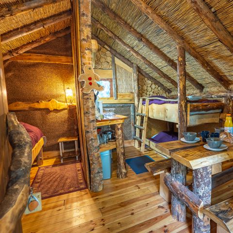 UNUSUAL ACCOMMODATION 6 people - Cabane du Bucheron (shared sanitary facilities)