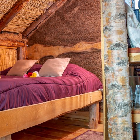 UNUSUAL ACCOMMODATION 6 people - Cabane du Bucheron (shared sanitary facilities)