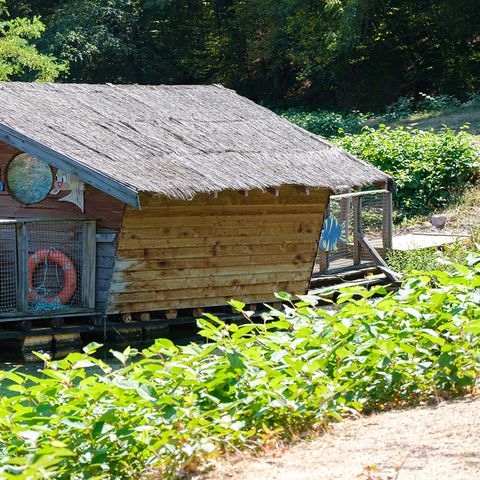 UNUSUAL ACCOMMODATION 4 people - Cabane Flottante Ariel 4 pers