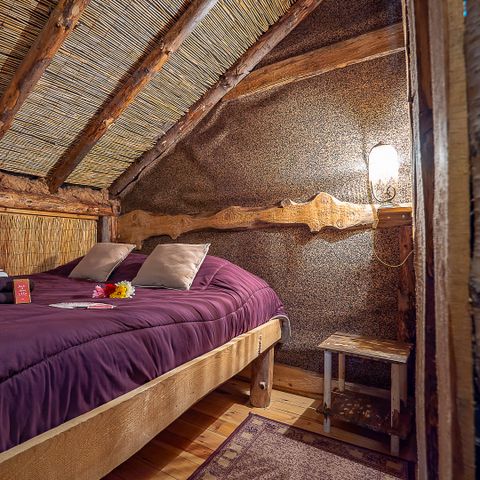 UNUSUAL ACCOMMODATION 6 people - Cabane Bûcheron 6 pers