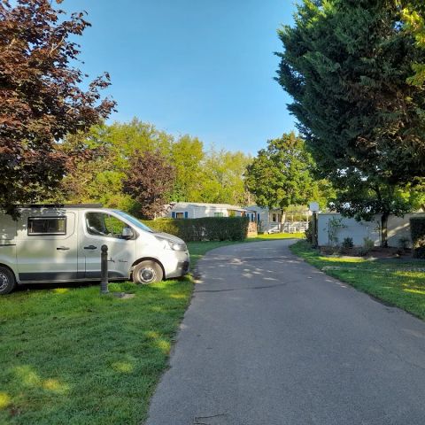 Camping Le Garillon - Aube  - Image N°4