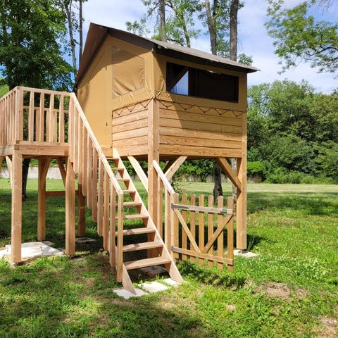 Accommodation 2 persons - Nature tent on stilts Standard 7.2 m² - without sanitary facilities