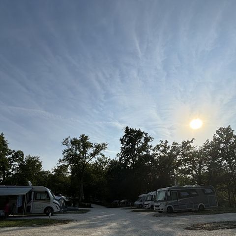 Pitch - Comfort motorhome/caravan - Water - Electricity