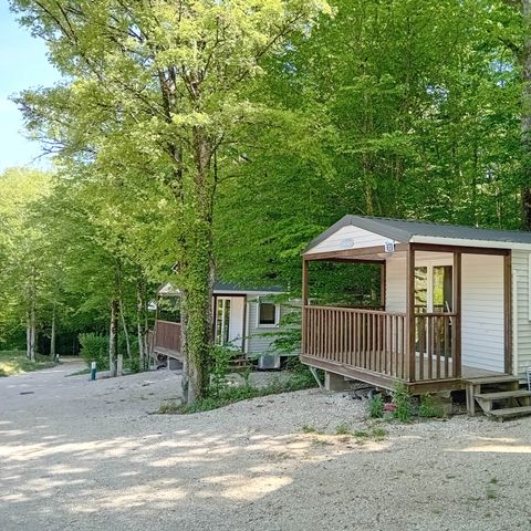 Mobile home 4 persons - Confort 32m² - 2 bedrooms + 12m² covered terrace + TV + Air conditioning