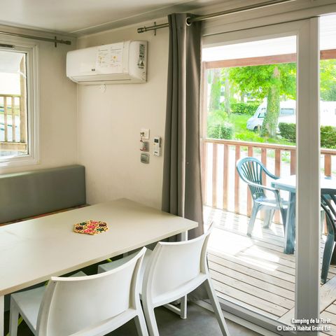 MOBILE HOME 4 people - Confort 32m² - 2 bedrooms + 12m² covered terrace + TV + Air conditioning -
