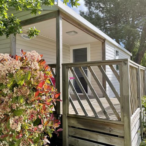 Mobile home 4 persons - BORA BORA 31m² - 2 bedrooms + Semi-covered terrace