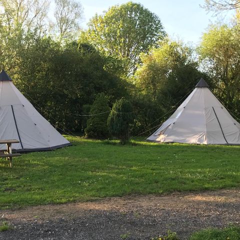TENT 2 people - 01-Tipi Davy Crockett 18m2 (1bed - 1/8pers.) + kit ready to camp - price for 2 people