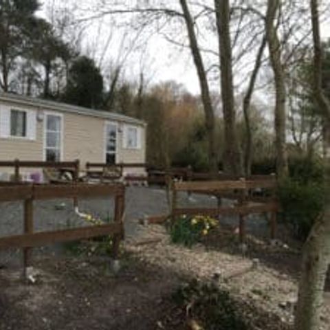 MOBILE HOME 1 person - 02-Mobil-Home Mitoyen Standard 17m2 (1bed - 1 pers.) + TV + Air conditioning - price for 2 people