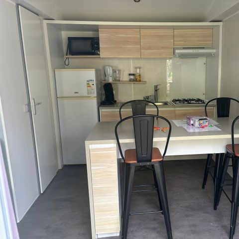 MOBILE HOME 2 people - 13-La Folle entreprise 32m2 (2ch - 2/6pers.) + Jaccuzzi + Beds made up + towel + drinks kit + TV - price for 2 people