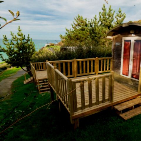 Accommodation 4 persons - 2-bedroom caravan with sea view